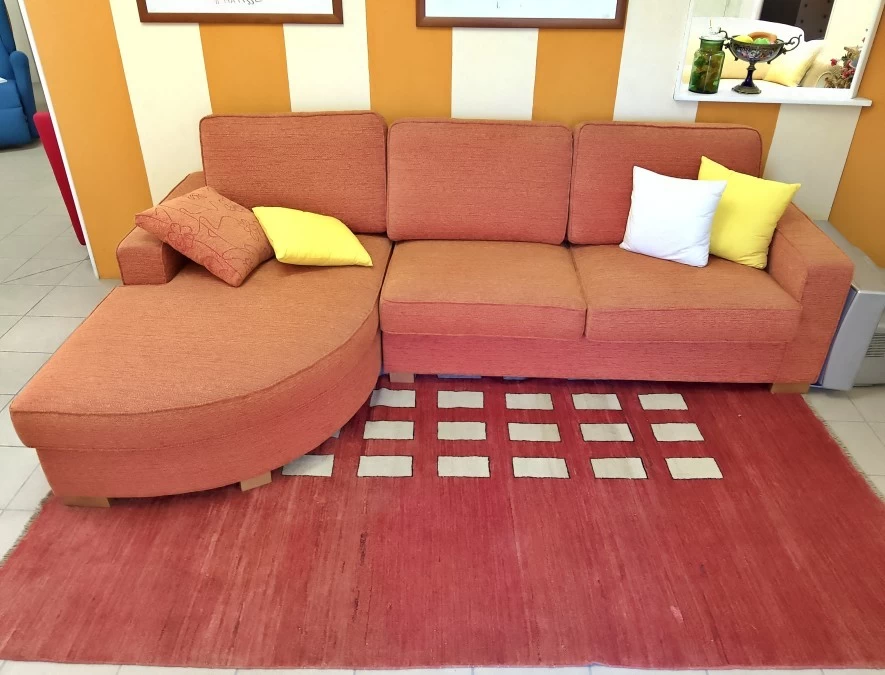 Divano Chaise-longue Produzione Artigianale Arancio