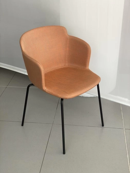 Sedia con braccioli MIDJ Calla