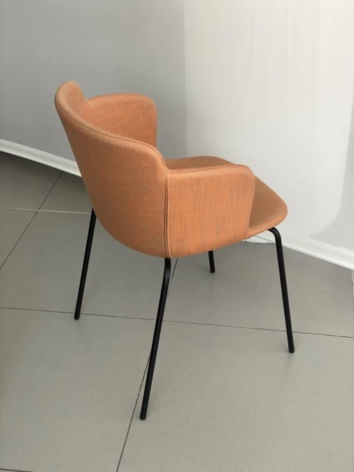 Sedia con braccioli MIDJ Calla