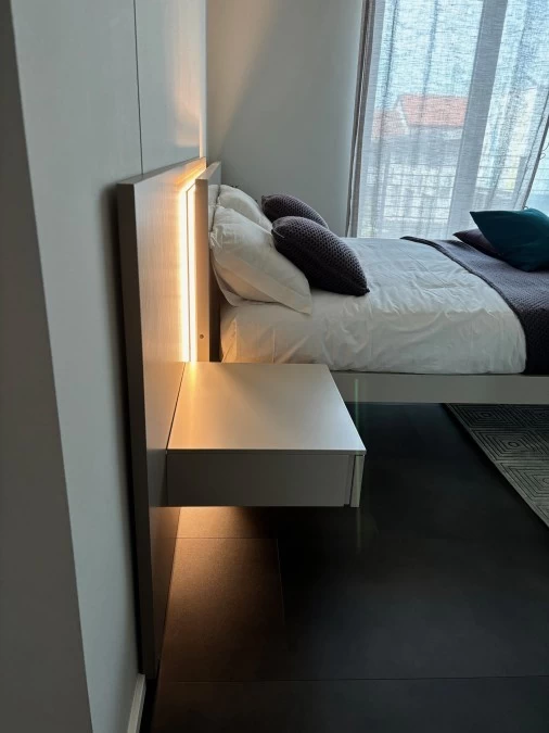 DETTAGLIO LED TESTATA
