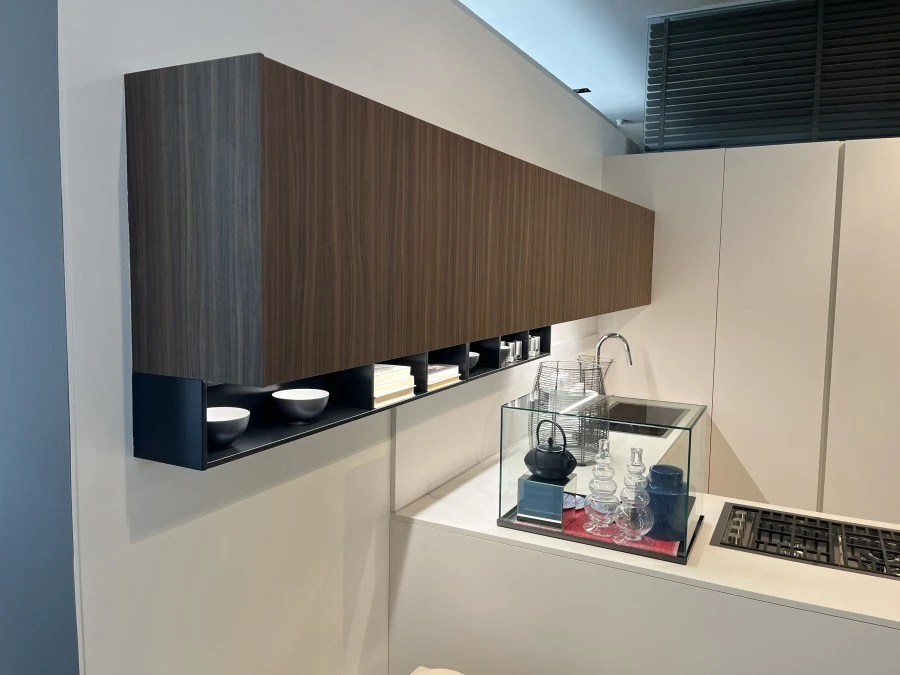 Cucina con penisola Ernestomeda One80