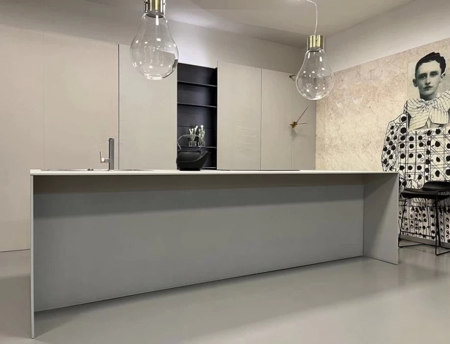 Cucina con Isola Modulnova MH6 (isola + colonne)