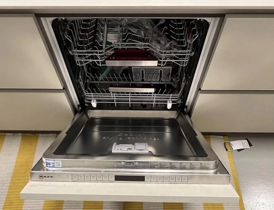 Cucina con Isola Modulnova MH6 (isola + colonne)