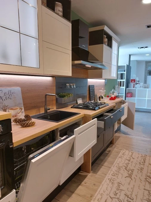 Cucina lineare Scavolini Carattere