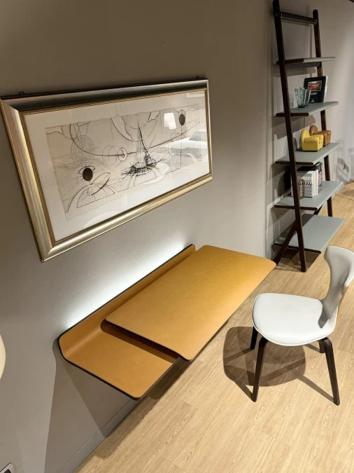 Scrivania Poltrona Frau IREN WALL
