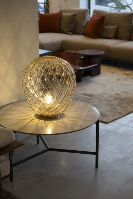 Lampada da tavolo FontanaArte Pinecone