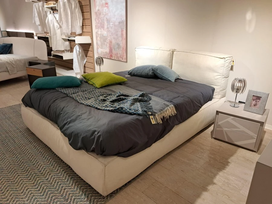 Letto matrimoniale con contenitore Conte Bed piuma
