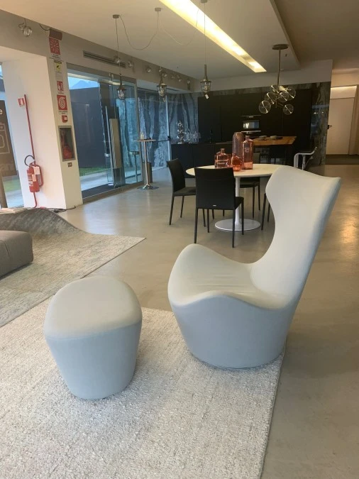 Poltrona B&B Italia grande papilio con ottoman