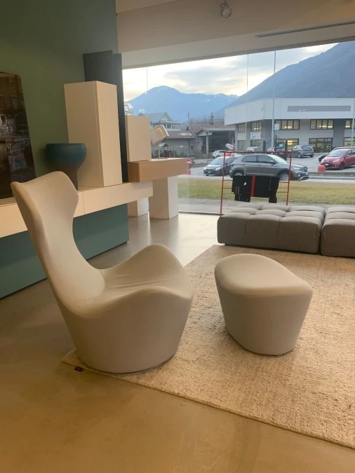 Poltrona B&B Italia grande papilio con ottoman