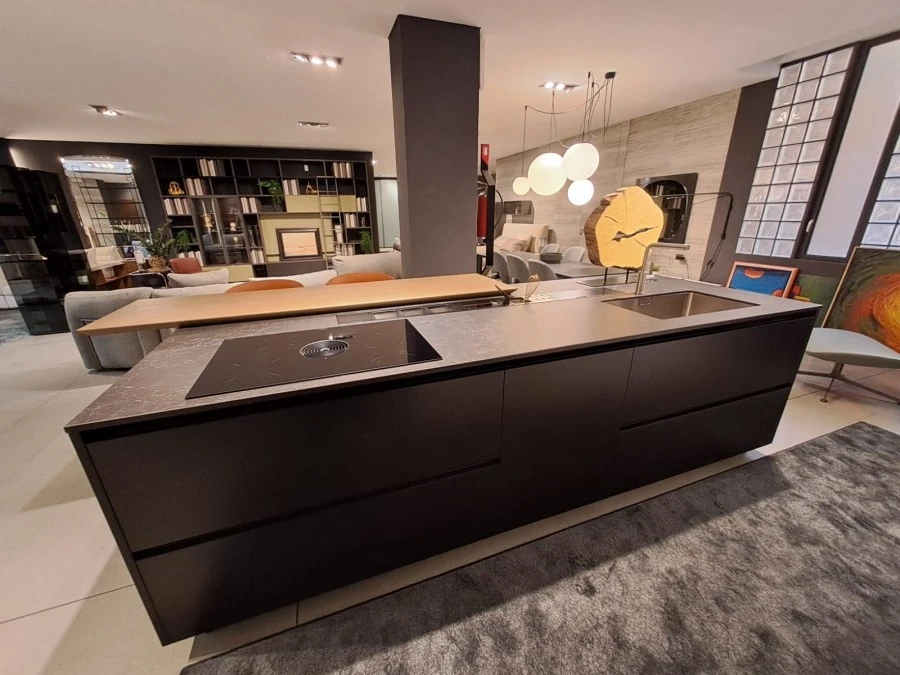 Cucina con Isola Euromobil FILO LAIN