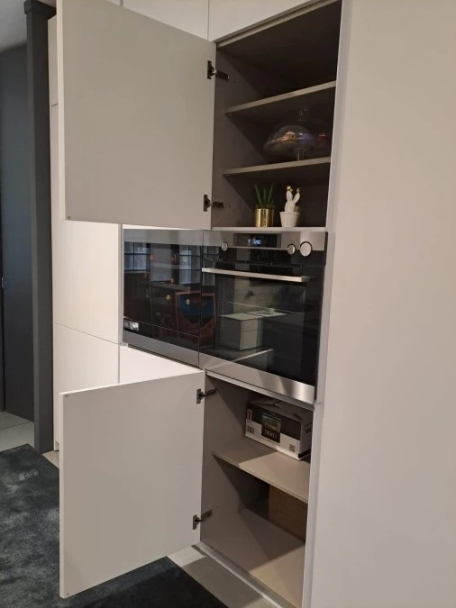 Cucina con Isola Euromobil FILO LAIN