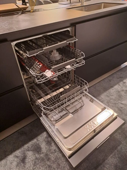 Cucina con Isola Euromobil FILO LAIN