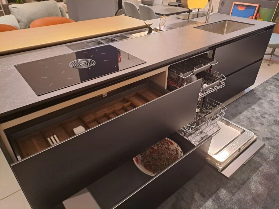 Cucina con Isola Euromobil FILO LAIN