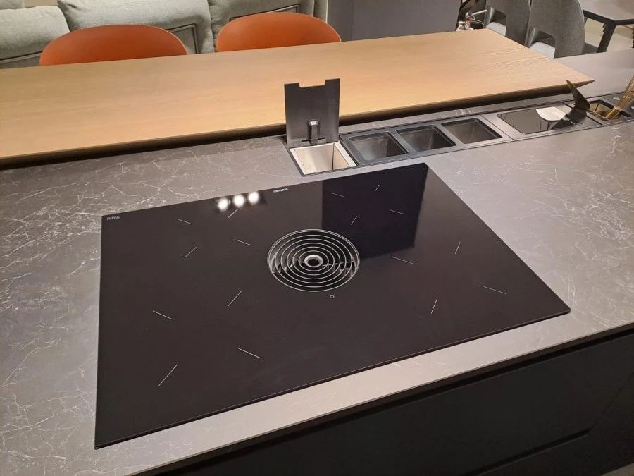 Cucina con Isola Euromobil FILO LAIN
