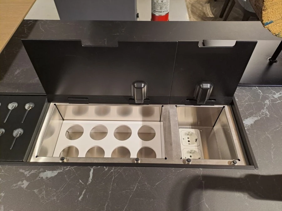 Cucina con Isola Euromobil FILO LAIN