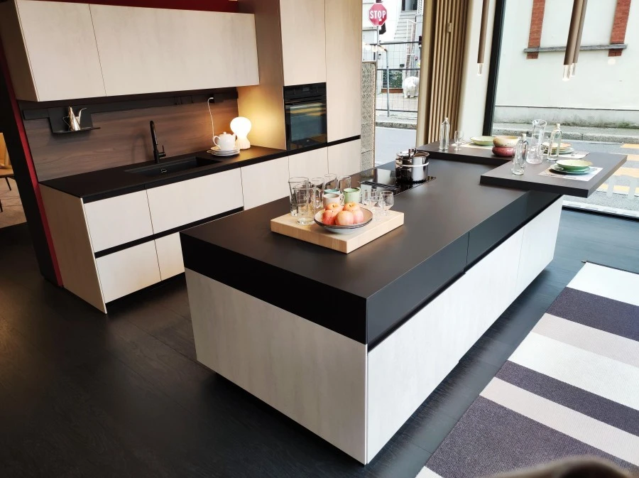 Cucina con Isola Arrital Ak Project Maniglia UP