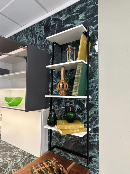 Cucina con penisola Produzione Tedesca Senso (senza elettrodomestici)