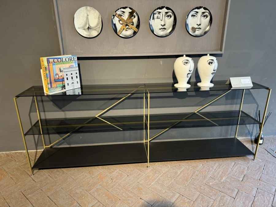 Piccola libreria MAU Studio R.I.G.