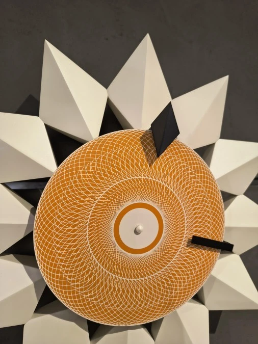 Orologio Vitra Diamond Markers Clock
