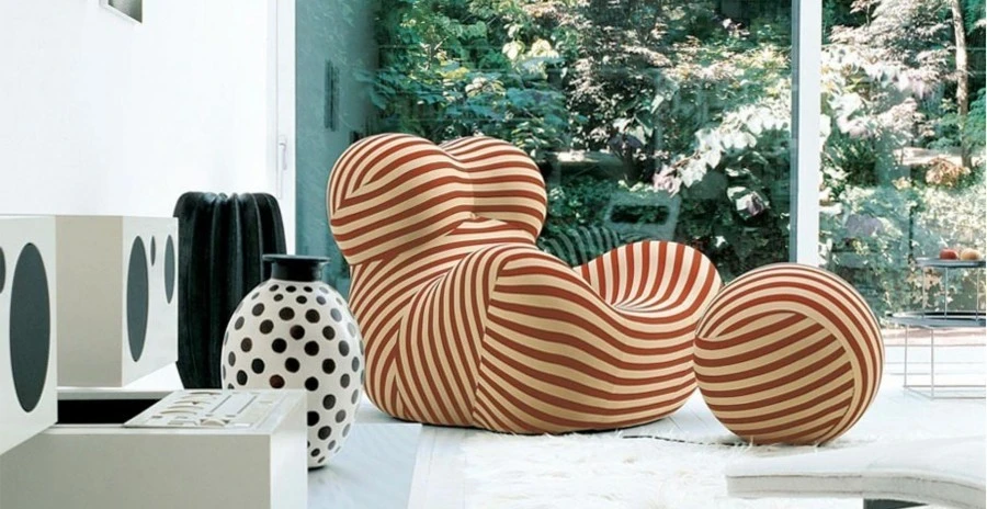 Poltrona con pouf B&B Italia UP 2000