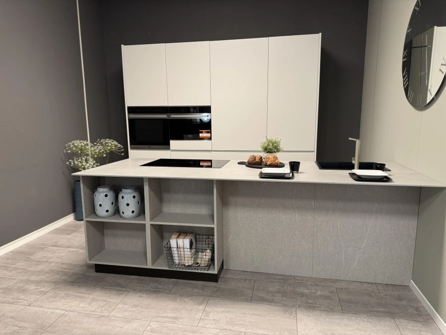 Cucina con Isola Scavolini Boxi