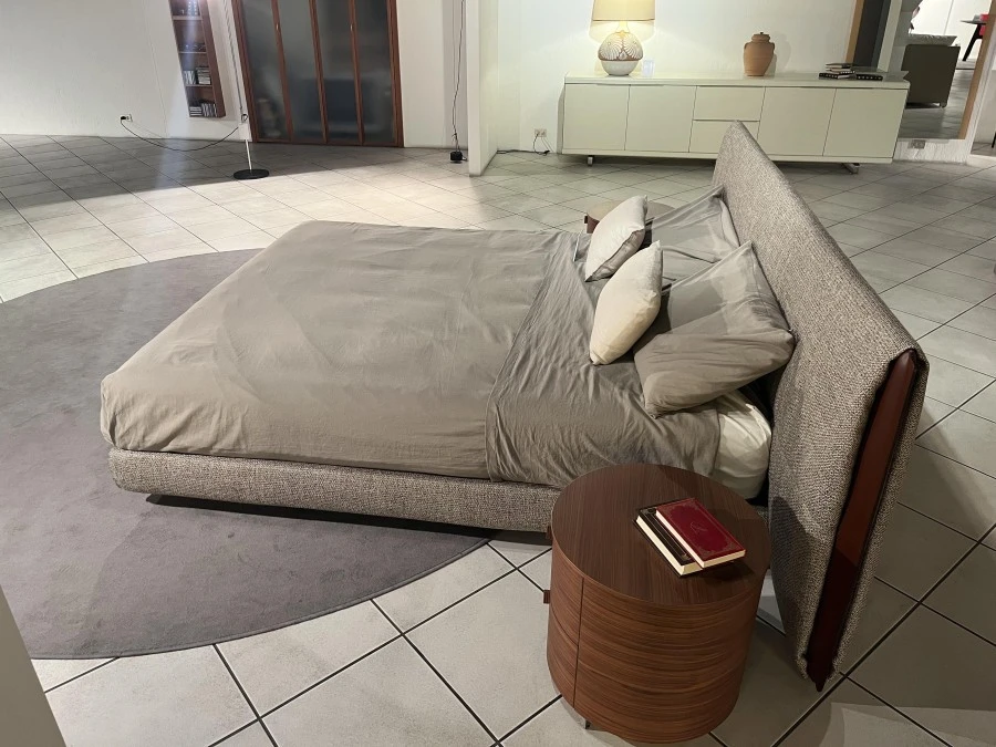 Letto matrimoniale Poliform Yume