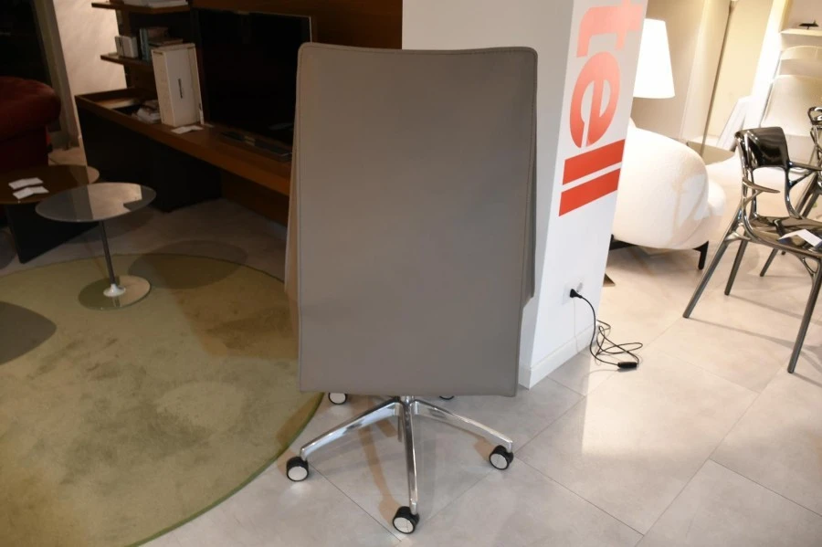 Sedia ufficio Cassina 413 CAB-OFFICE PRESIDENT