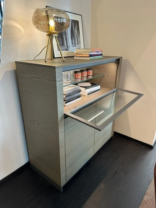 Vano bar con anta ribalta e luce led interna