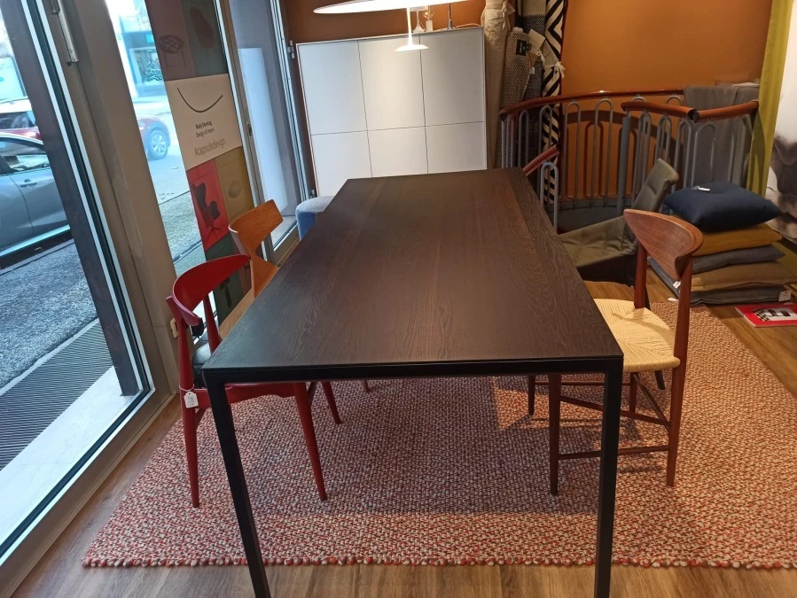 Tavolo Sintesi Extendo 200x90cm, top HPL+rovere affumicato