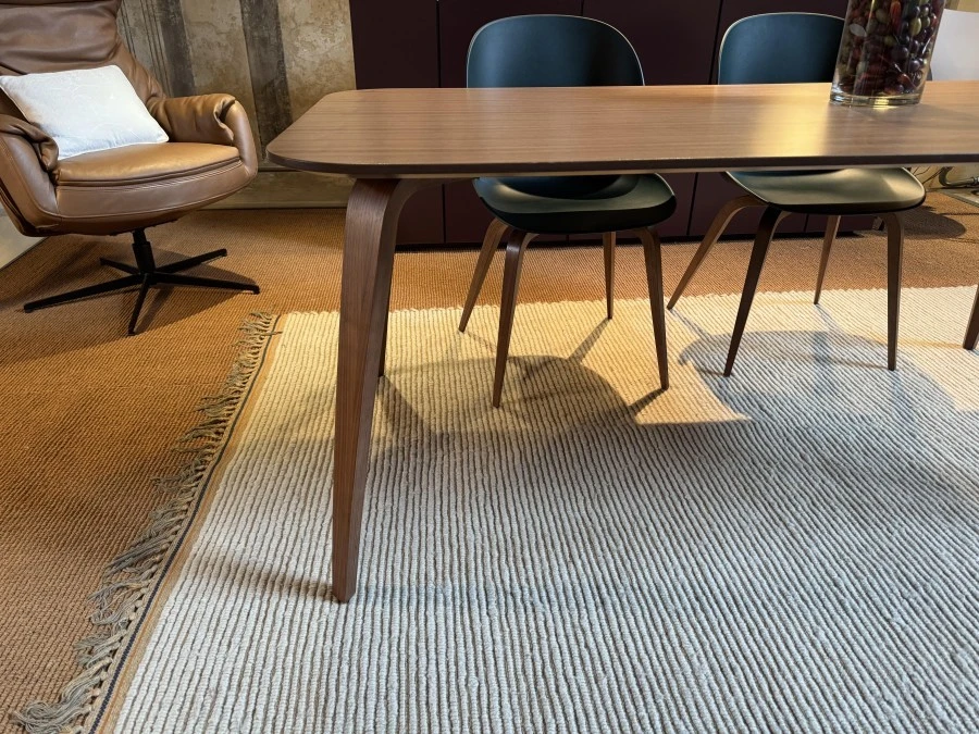 Tavolo rettangolare Gubi Dining Table