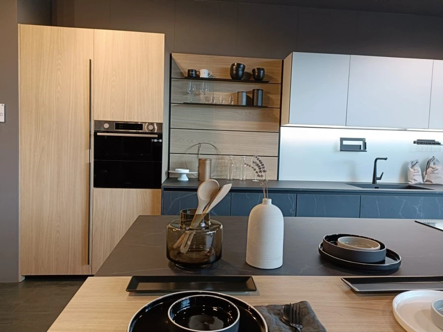 Cucina con Isola Arredo3 Glass-Asia