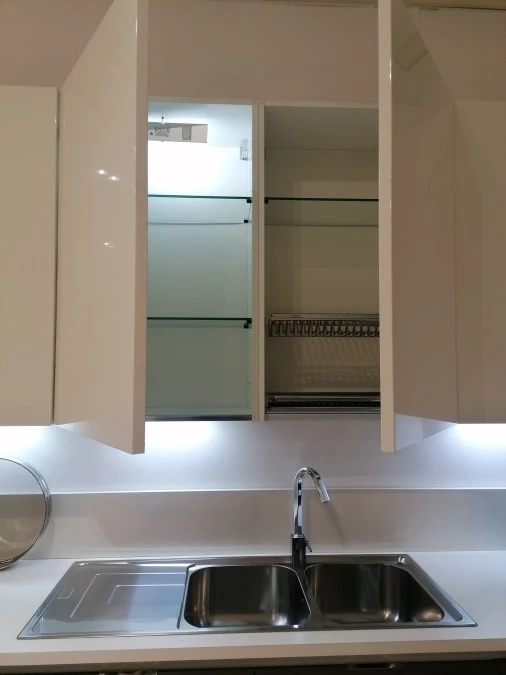 Cucina con penisola Veneta Cucine Tulipano