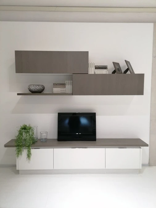 Cucina con penisola Veneta Cucine Tulipano
