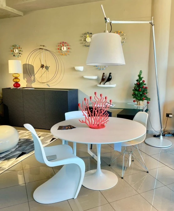Tavolo rotondo Knoll Saarinen