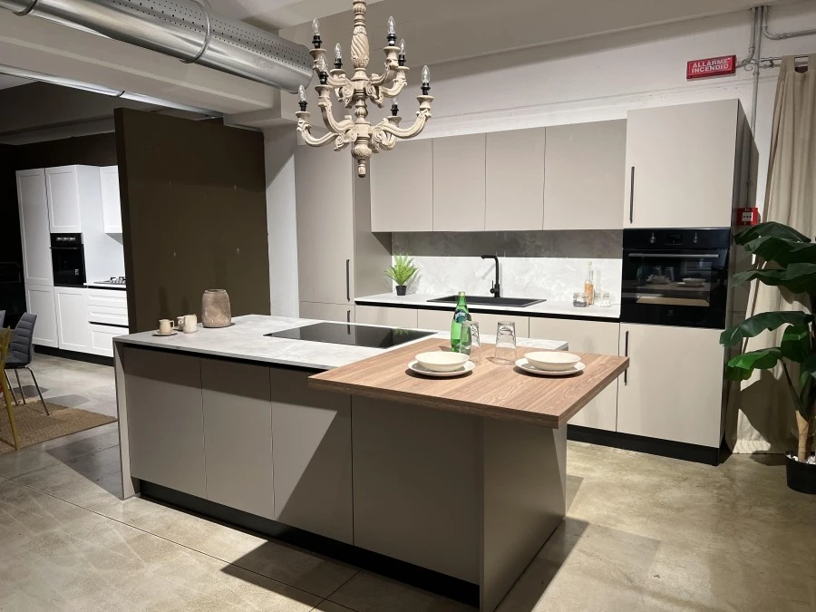 Cucina con Isola Mobilturi Pop