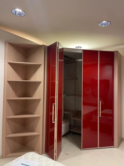 Cabina armadio Mercantini Laccato lucido rosso