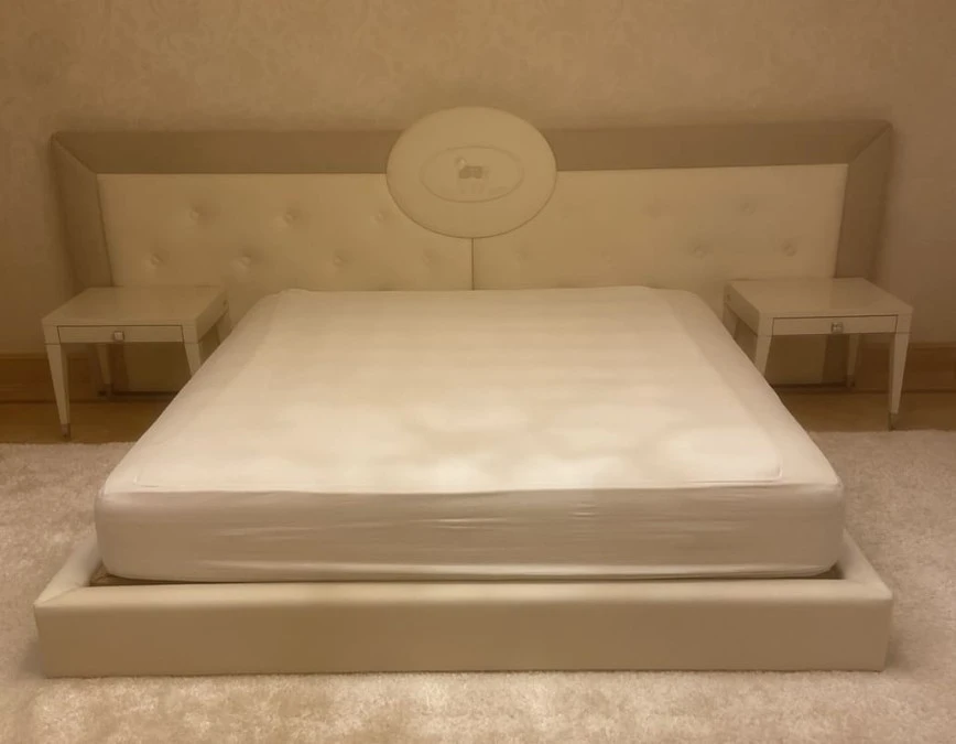 Letto matrimoniale Fendi Casa Cameo 2