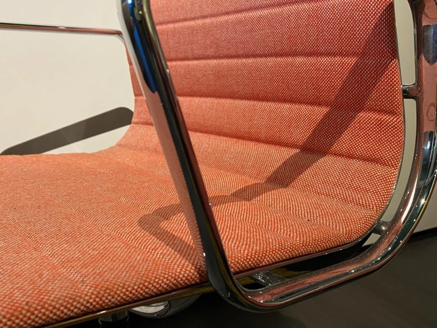 Sedia ufficio Vitra Aluminion Chairs EA 104