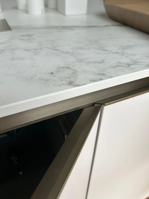 Cucina con Isola Poliform Alea Pro
