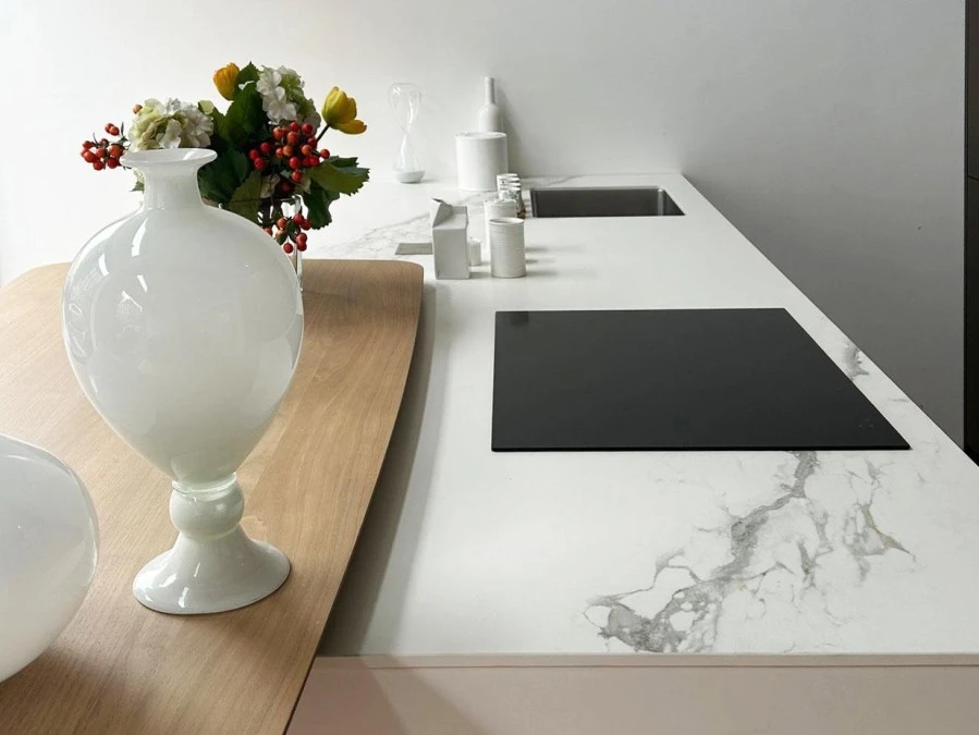 Cucina con Isola Poliform Alea Pro