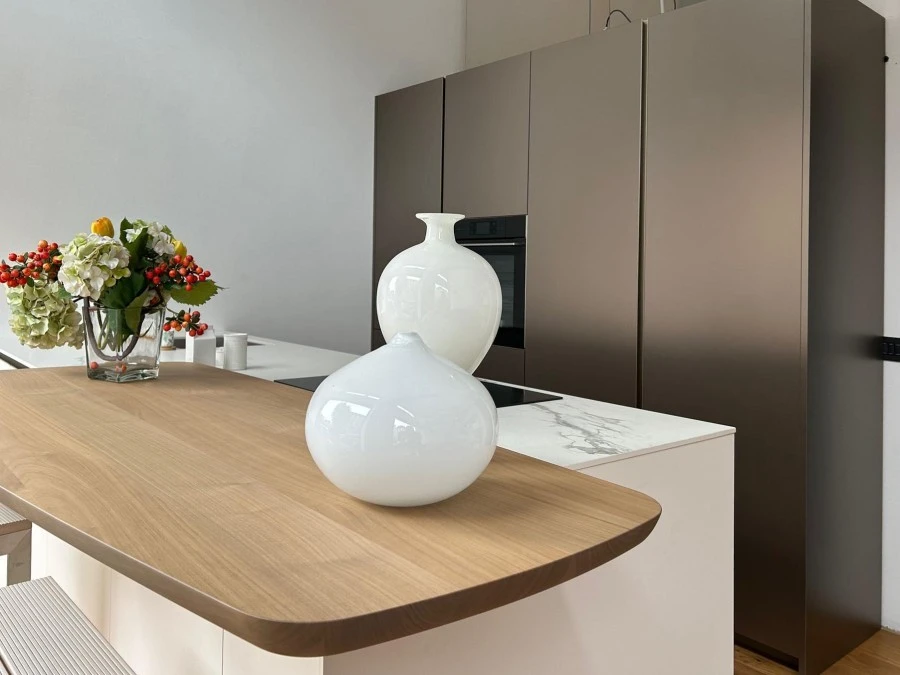 Cucina con Isola Poliform Alea Pro