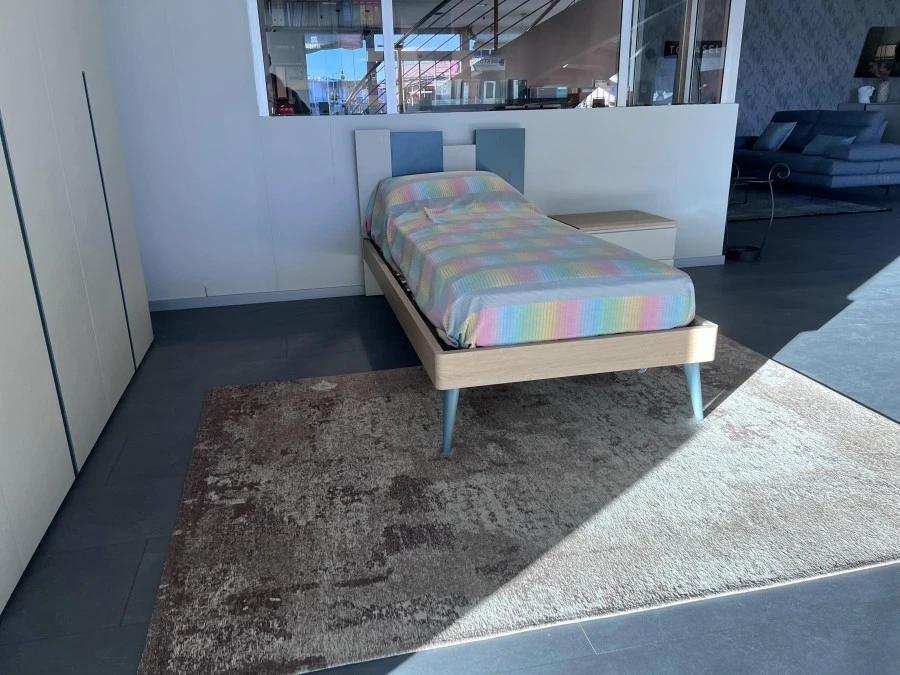 Cameretta Strike di Mistral: Design Moderno per Adolescenti