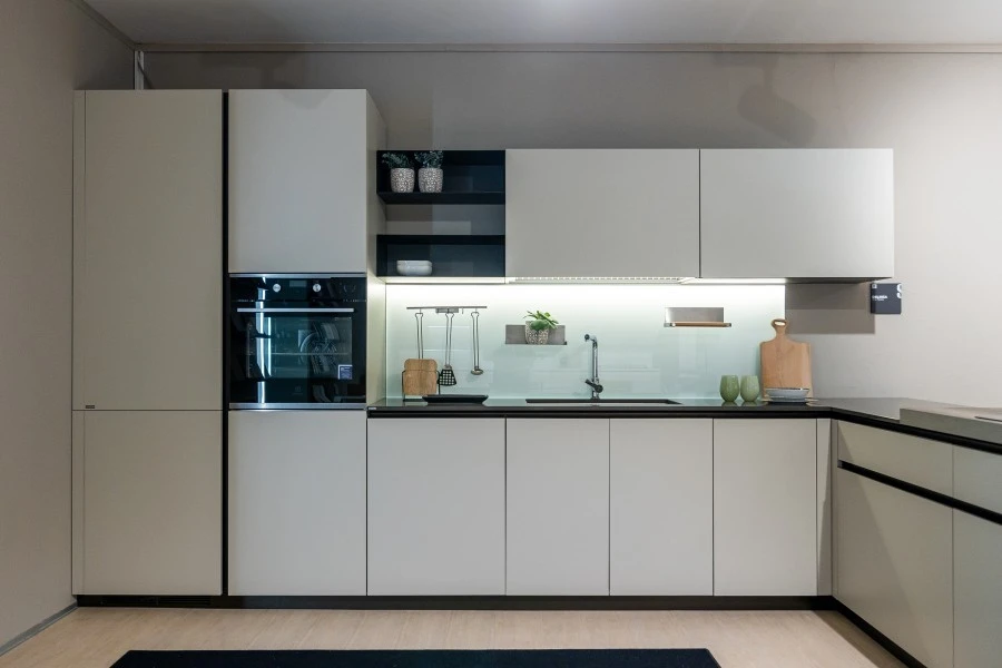 Cucina con penisola Scavolini DeLinea