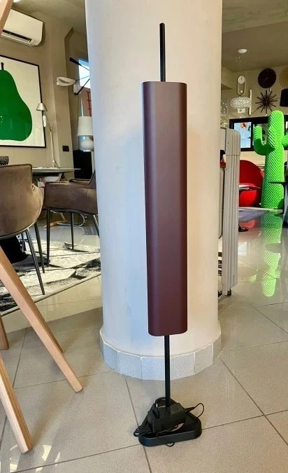 Lampada da tavolo Flos Emi Table