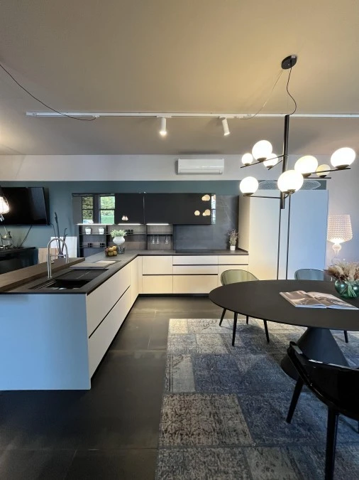 Cucina con penisola Meson's Linea
