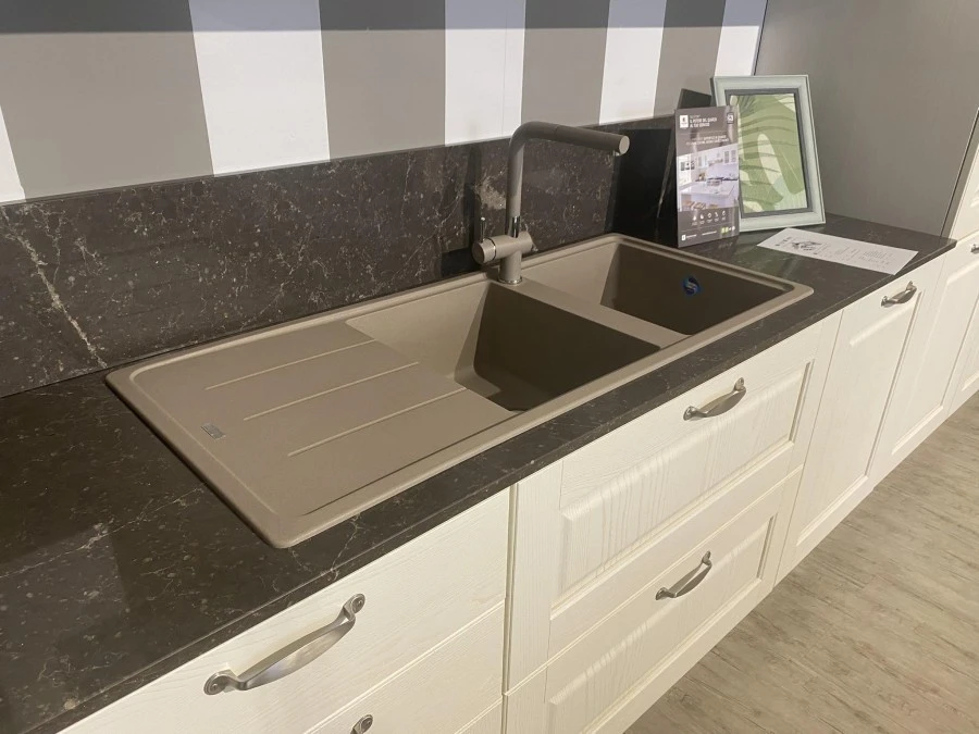 Cucina con penisola Arredo3 ASOLO