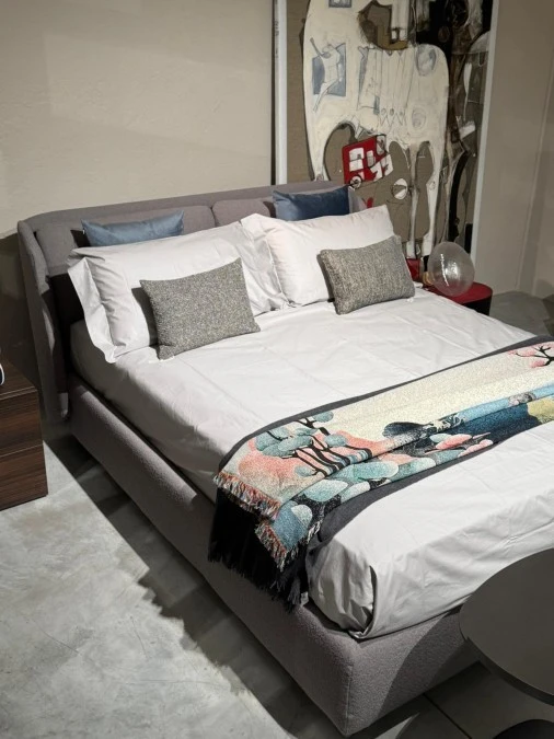 Letto matrimoniale Noctis Spa Letto Hello