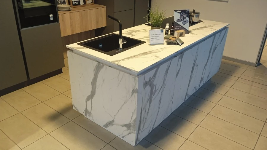 Cucina con Isola Zecchinon K105