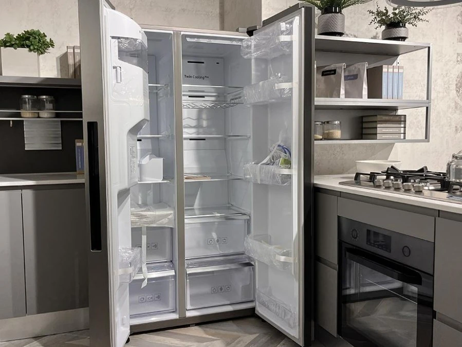Cucina con Isola Creo Kitchens JEY FEEL