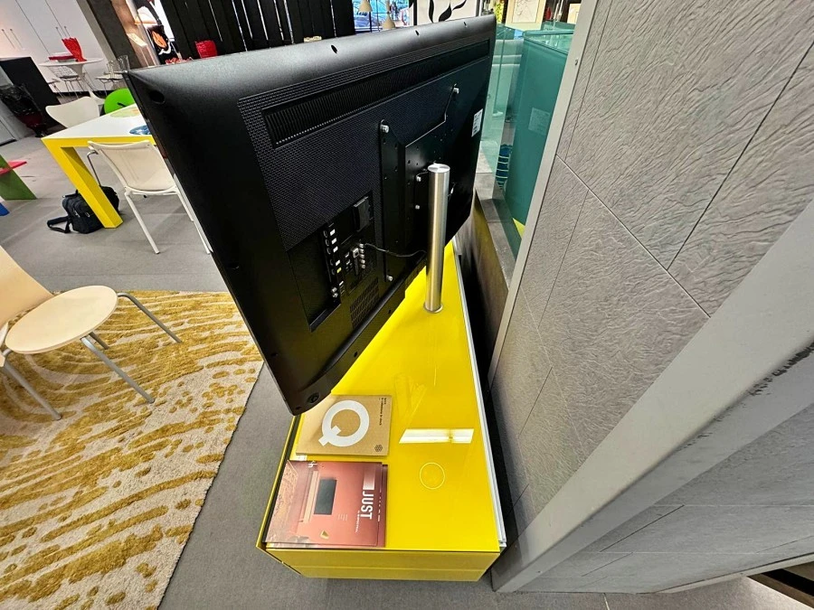 Porta TV Spectral Brick